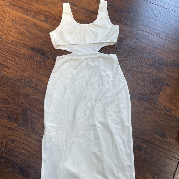 Women’s Pink Lily Marvelous Dance Cutout MIDI Dress - Picture 5 of 9